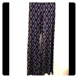 Print palazzo pants.